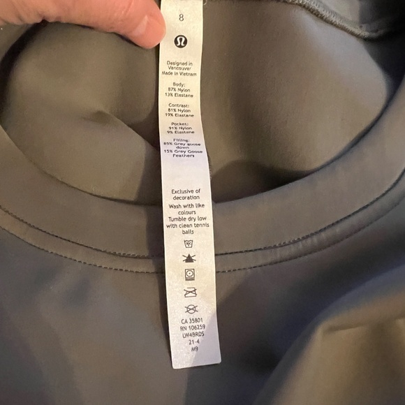 EUC Lululemon Down and Around Crew Neck Quilted Pullover Top Sweatshirt Size 8 - Picture 8 of 9
